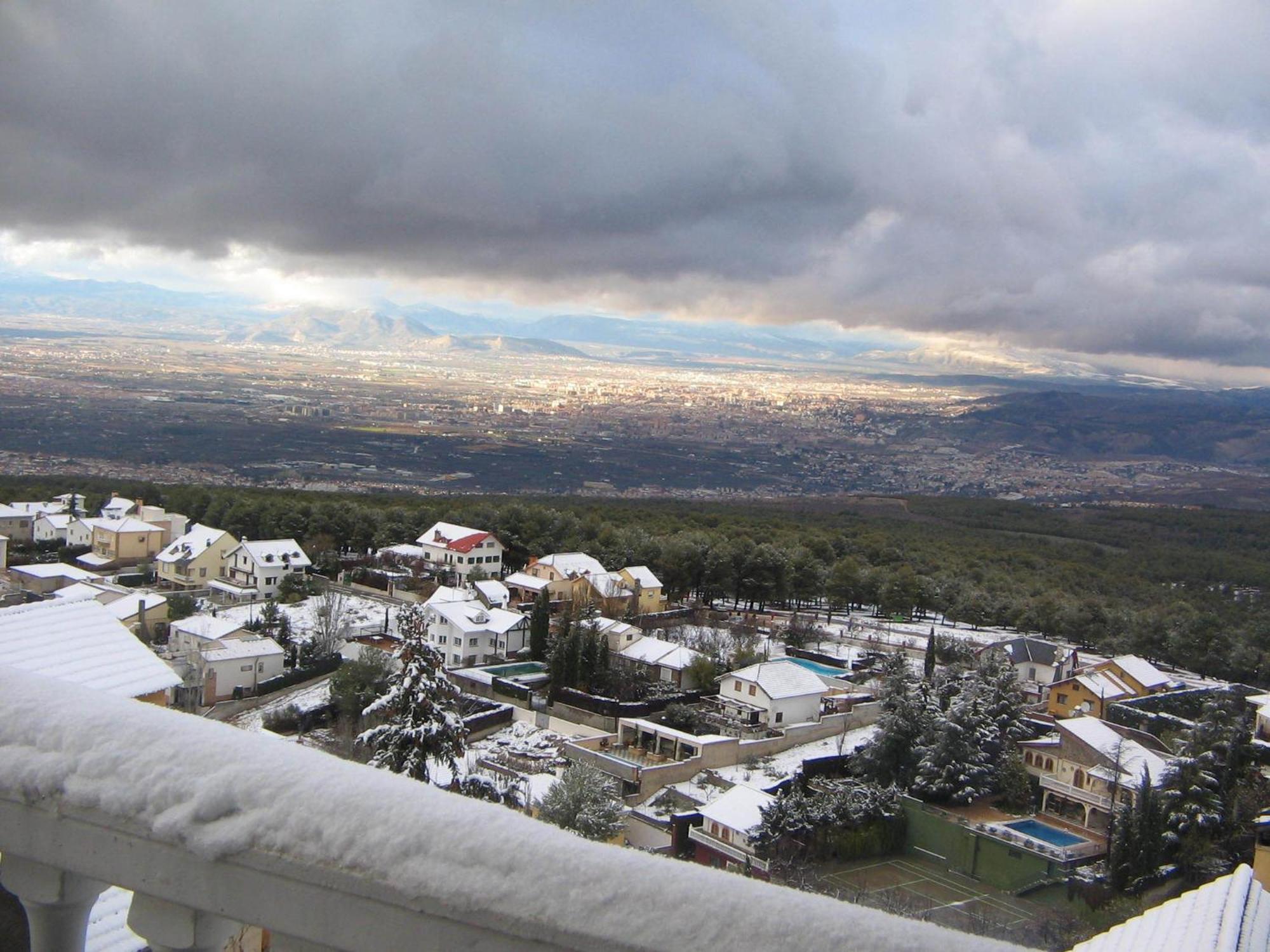 Hotel El Balcon De Las Nieves La Zubia  Exterior photo